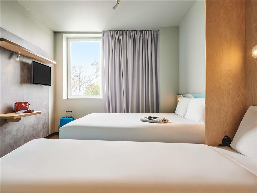 Ibis Budget Brest Sud Plougastel - Hotel Renove Rom bilde